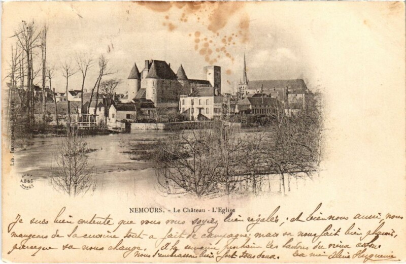 Carte postale ancienne Nemours Le Chateau à Nemours