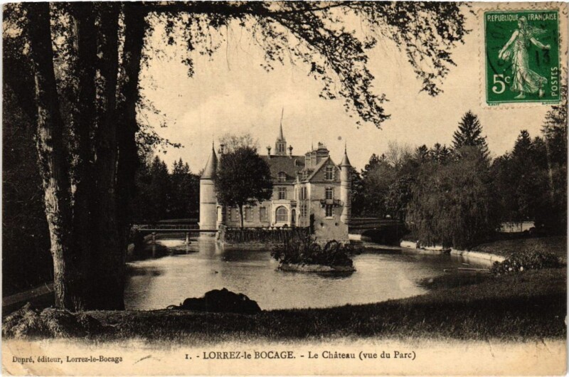 Carte postale ancienne Lorrez le Bocage Le Chateau