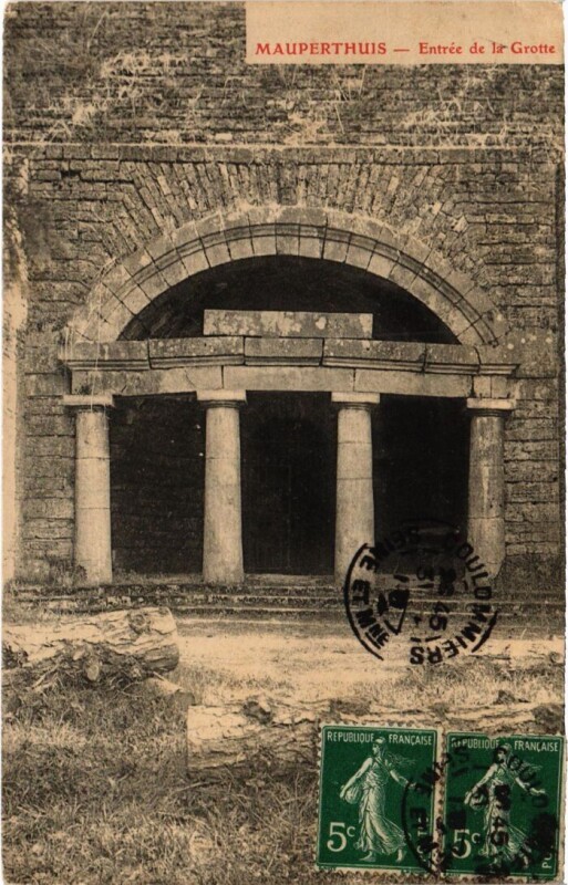 Carte postale ancienne Mauperthuis Entree de la Grotte à Mauperthuis