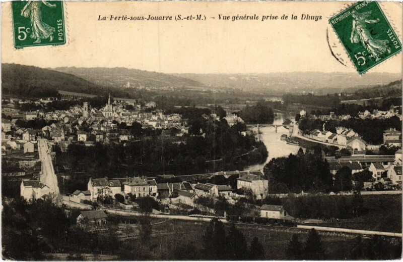 Carte postale ancienne La Ferte sous Jouarre vue generale à Jouarre