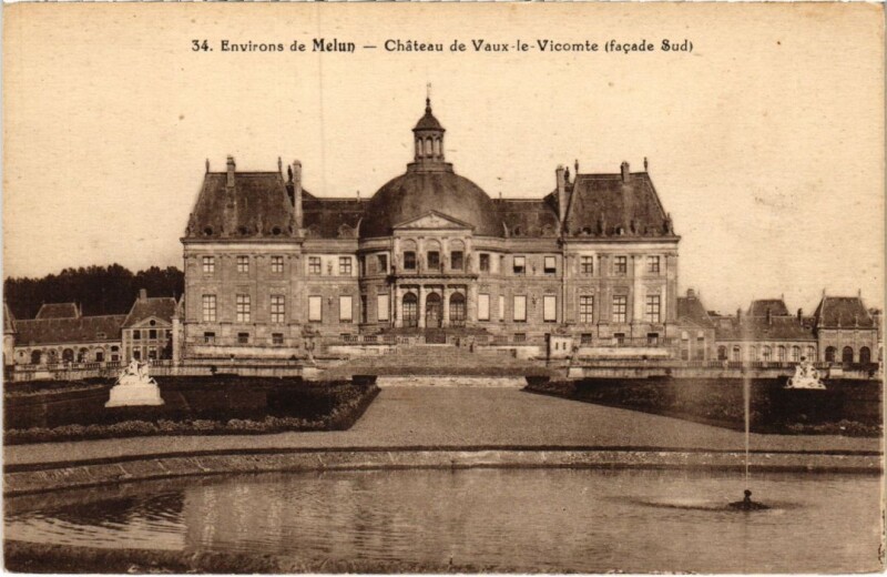 Carte postale ancienne Melun Chateau de vaux le Vicomte à Melun