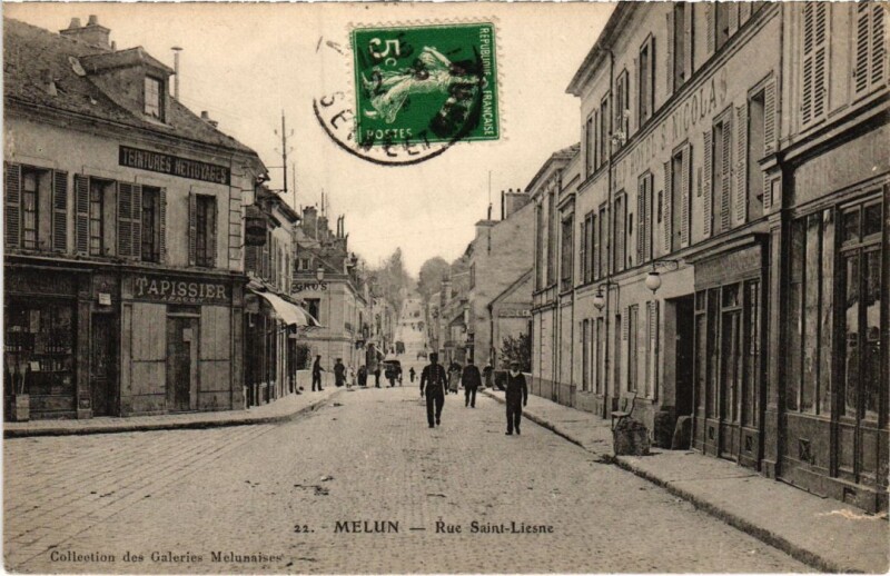 Carte postale ancienne Melun Rue Saint-Liesne à Melun