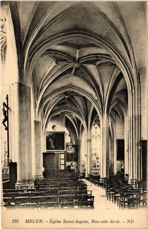Carte postale ancienne Melun Eglise Saint-Aspais à Melun