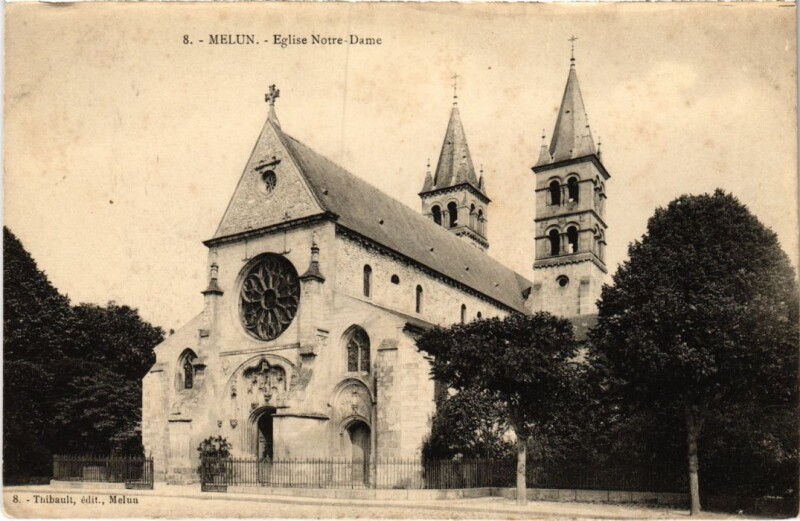 Carte postale ancienne Melun Eglise Notre Dame à Melun