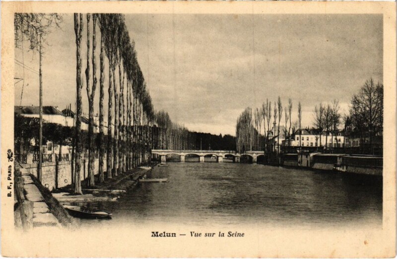 Carte postale ancienne Melun vue sur la Seine à Melun