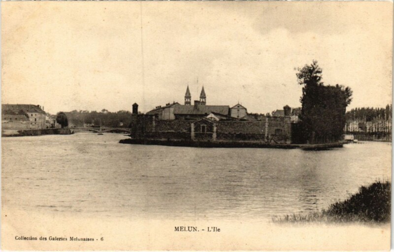 Carte postale ancienne Melun L'Ile à Melun