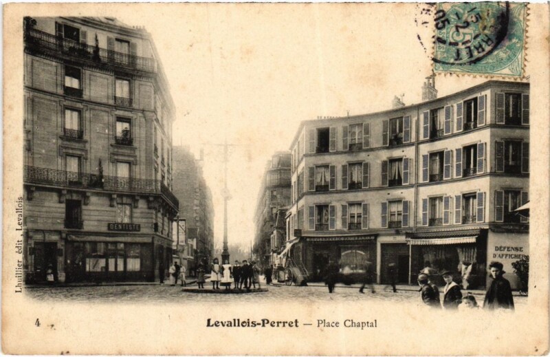 Carte postale ancienne Levallois Perret Place Chaptal à Levallois-Perret