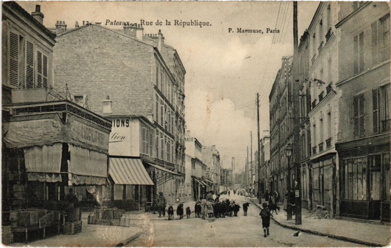 Carte postale ancienne Puteaux Rue de la Republique à Puteaux