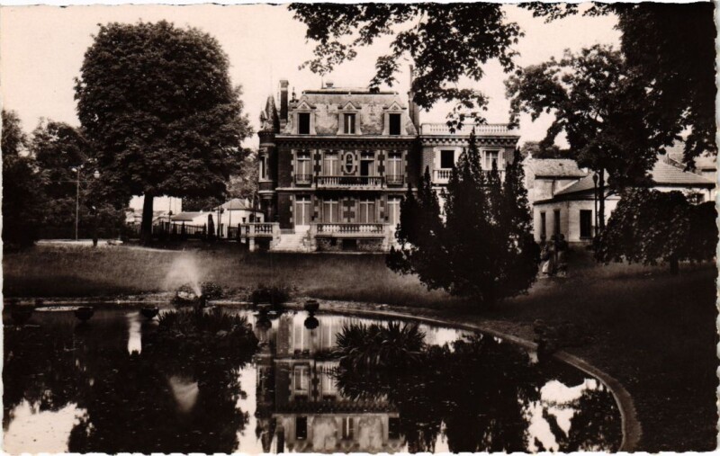 Carte postale ancienne Nanterre Hotel de Ville à Nanterre