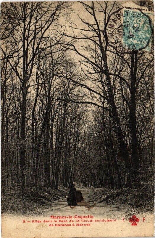 Carte postale ancienne Marnes la Coquette Allee dans le Parc de Saint-Cloud à Marnes-la-Coquette