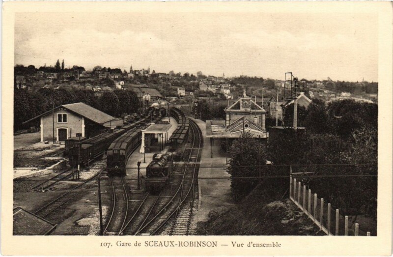 Carte postale ancienne Robinson La Gare de Sceaux vue d'ensemble à Sceaux