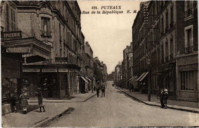 Carte postale ancienne Puteaux Rue de la Republique à Puteaux