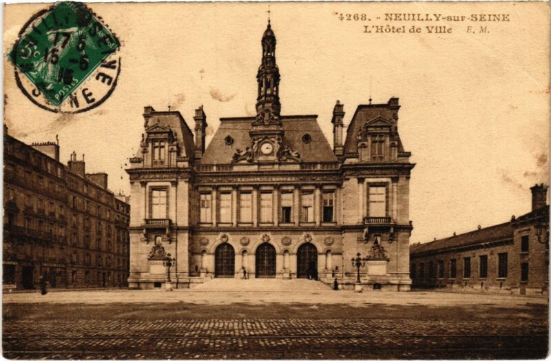 Carte postale ancienne Neuilly Hotel de Ville