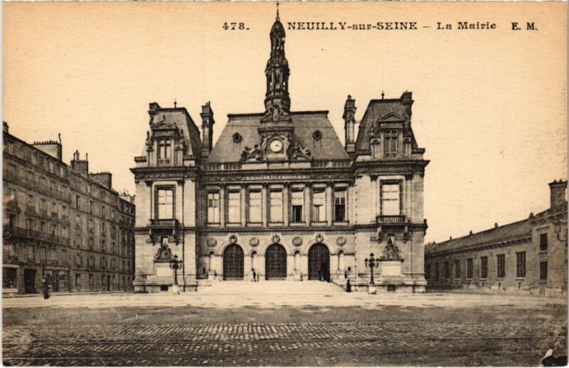 Carte postale ancienne Neuilly La Mairie