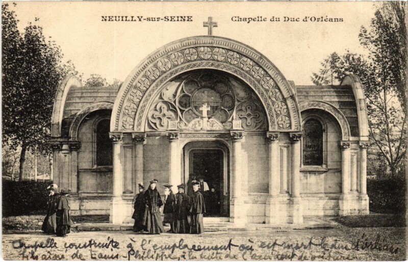 Carte postale ancienne Chapelle du Duc d'Orléans à Paris 17e
