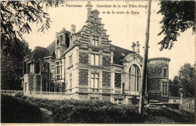 Carte postale ancienne Nanterre Carrefour de la rue Felix Faure à Nanterre