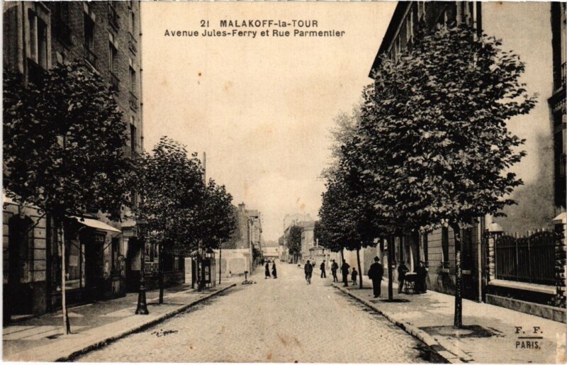 Carte postale ancienne Malakoff Avenue Jules Ferry et Rue Parmentier à Malakoff