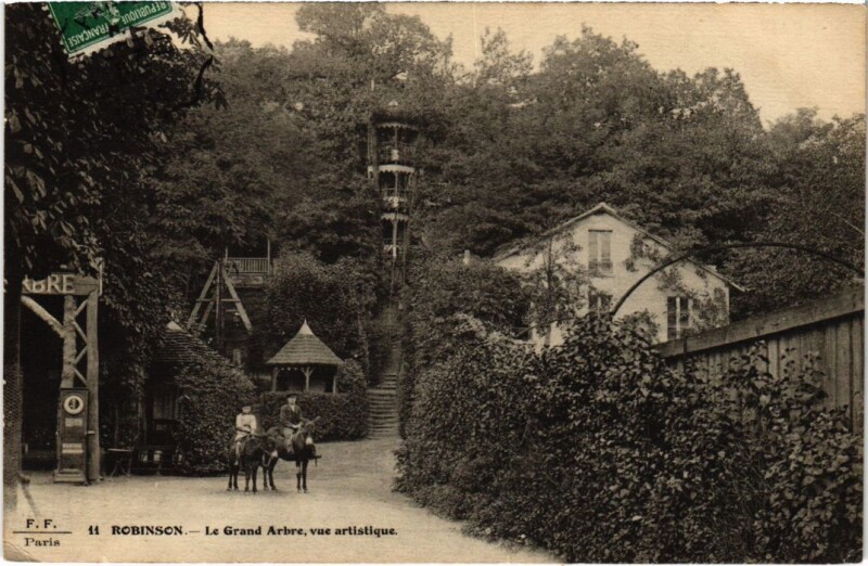 Carte postale ancienne Robinson Le Grand Arbre