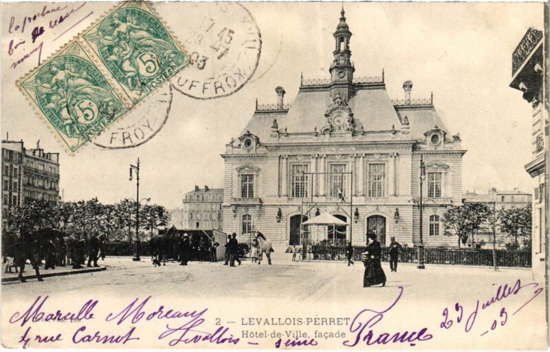 Carte postale ancienne Levallois Perret Hotel de Ville à Levallois-Perret