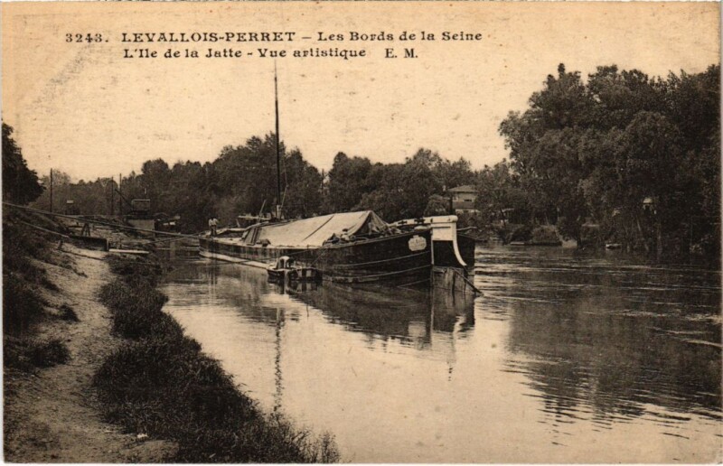 Carte postale ancienne Levallois Perret Les bords de la Seine Ile de la Jatte à Levallois-Perret