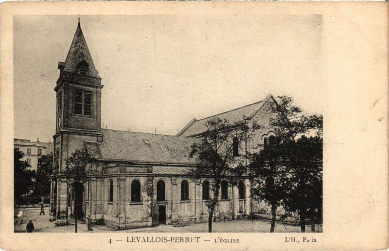 Carte postale ancienne Levallois Perret Eglise à Levallois-Perret