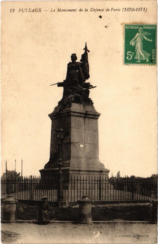 Carte postale ancienne Puteaux Monument de la Defense à Puteaux