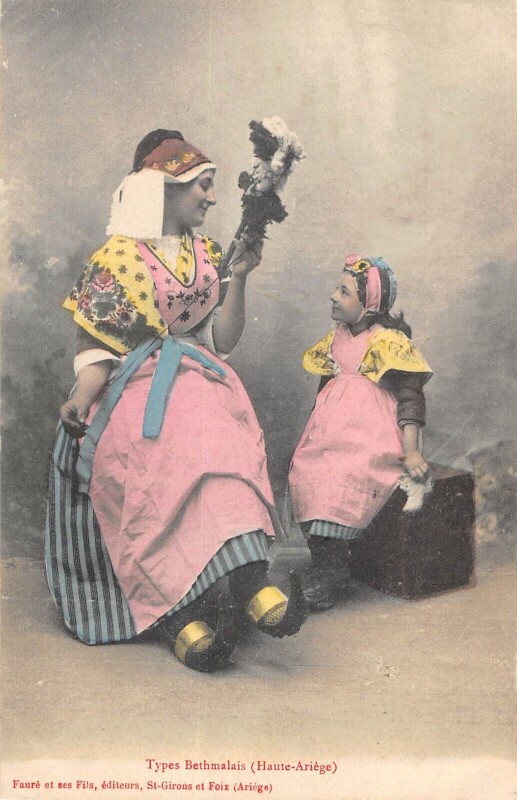 Carte postale ancienne Types Bethmalais Haute Ariege