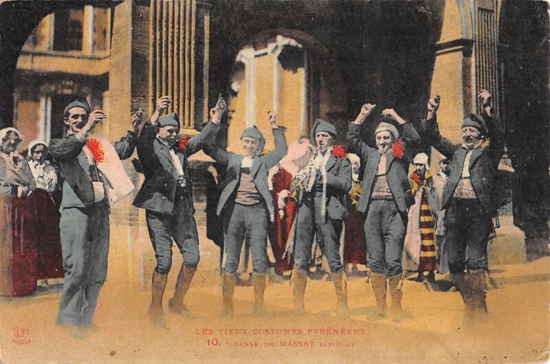 Carte postale ancienne Costumes Pyreneens Bethmalaises