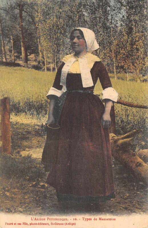 Carte postale ancienne Ariege Types De Massatoise à Massat