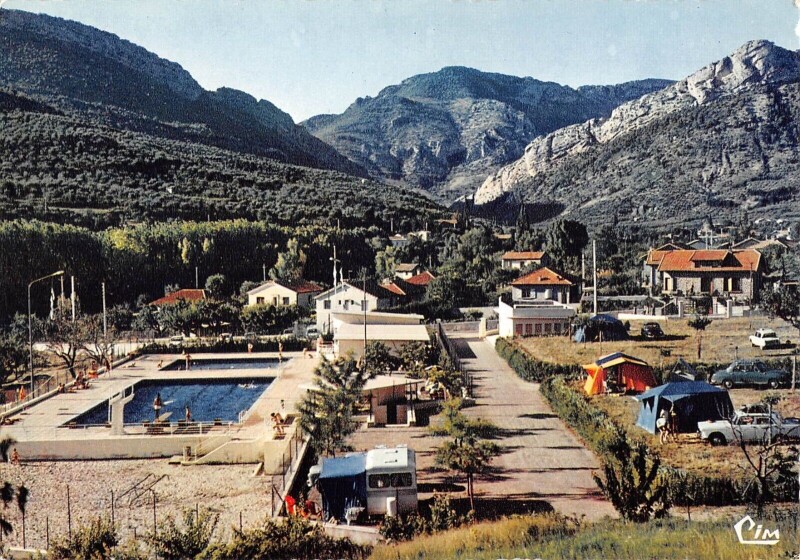 Carte postale ancienne Buis Les Baronies La Piscine