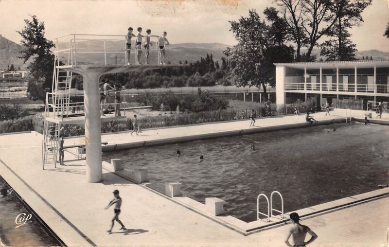 Carte postale ancienne Valence La Piscine à Valence