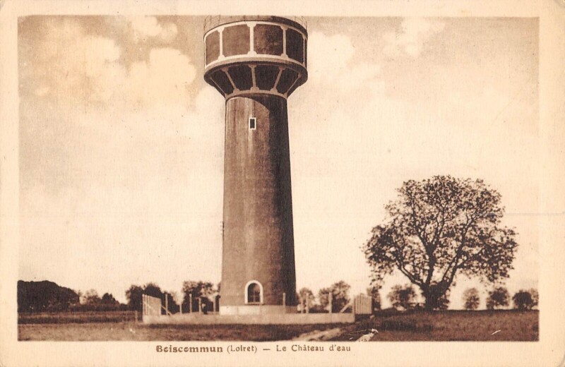 Carte postale ancienne Boiscommun Le Chateau D'Eau à Boiscommun