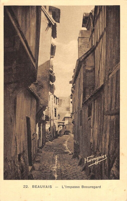 Carte postale ancienne Beauvais Impasse Beauregard à Beauvais
