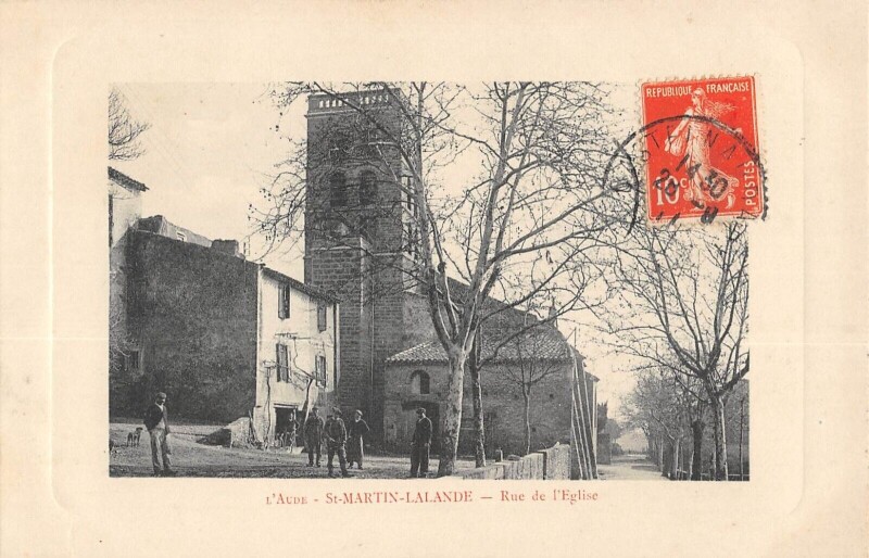 Carte postale ancienne Saint Martin Lalande Rue De L'Eglise à Saint-Martin-Lalande