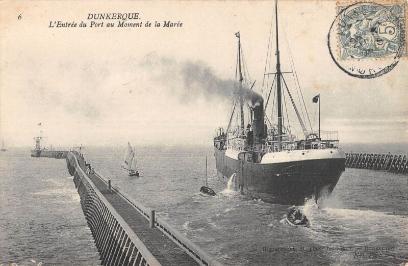 Carte postale ancienne Dunkerque Entree Du Port Au Moment De La Maree à Dunkerque