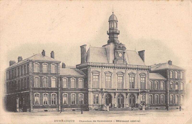 Carte postale ancienne Dunkerque Chambre De Commerce Batiment Central à Dunkerque