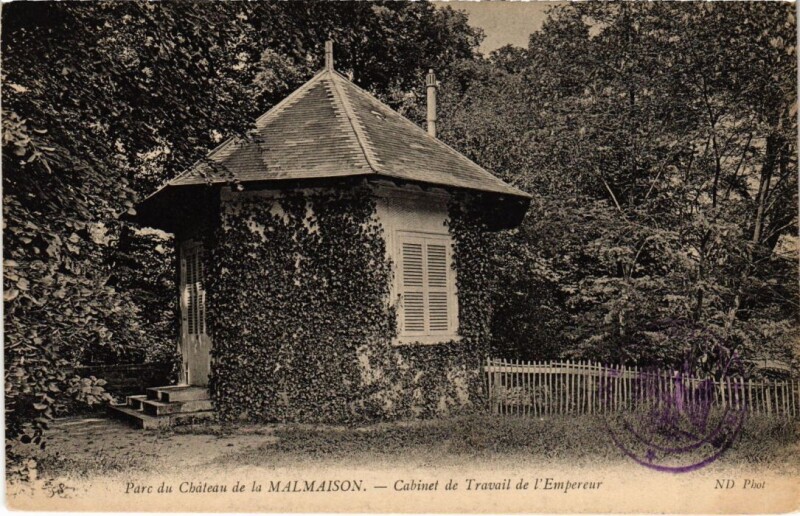 Carte postale ancienne Malmaison Parc du Chateau Cabinet de Travail
