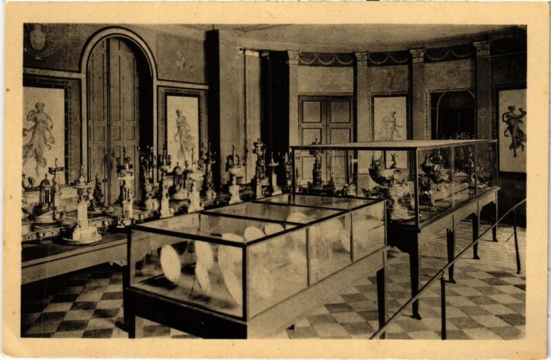 Carte postale ancienne Chateau de la Malmaison Salle a manger