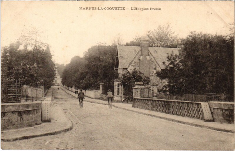 Carte postale ancienne Marnes la Coquette Hospice Brezin à Marnes-la-Coquette