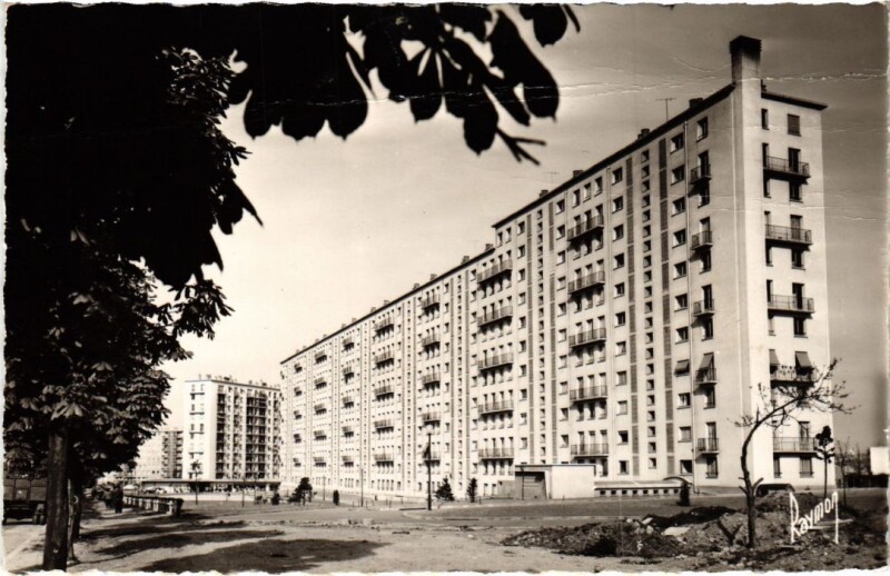 Carte postale ancienne Bagneux Avenue H. Barbusse à Bagneux