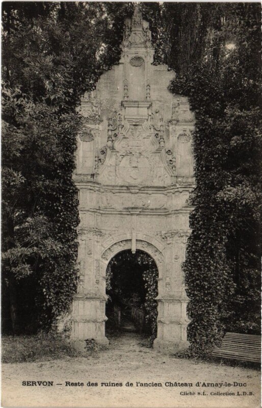 Carte postale ancienne Servon Reste des ruines de l'Ancien Chateau France à Servon