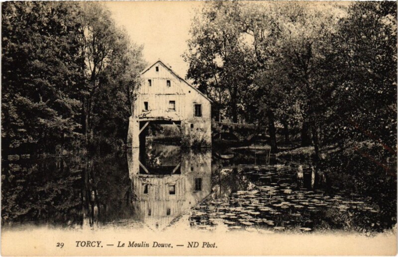 Carte postale ancienne Le Moulin Douve à Torcy