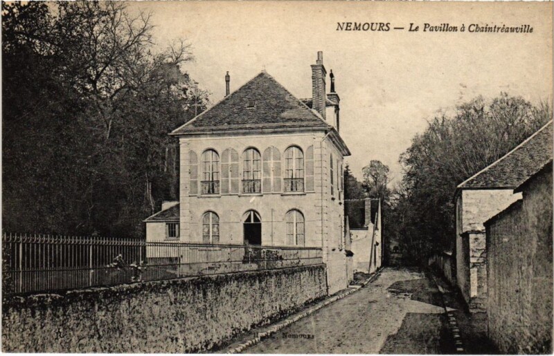 Carte postale ancienne St.Pierre les Nemours Le Pavillon a Chaintreauville France à Nemours