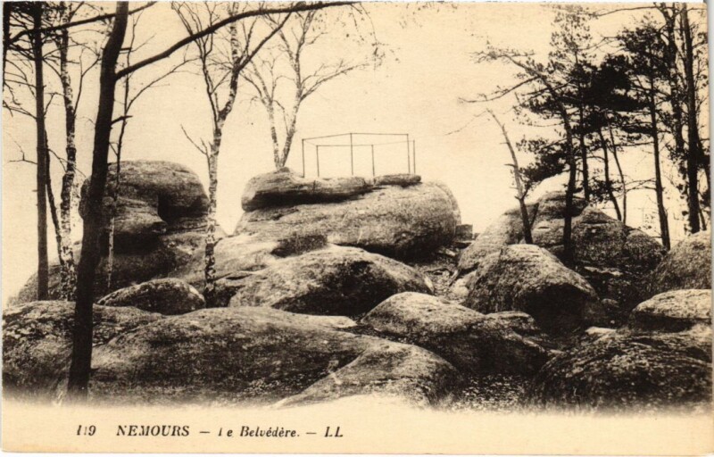 Carte postale ancienne Nemours Le Belvedere France à Nemours