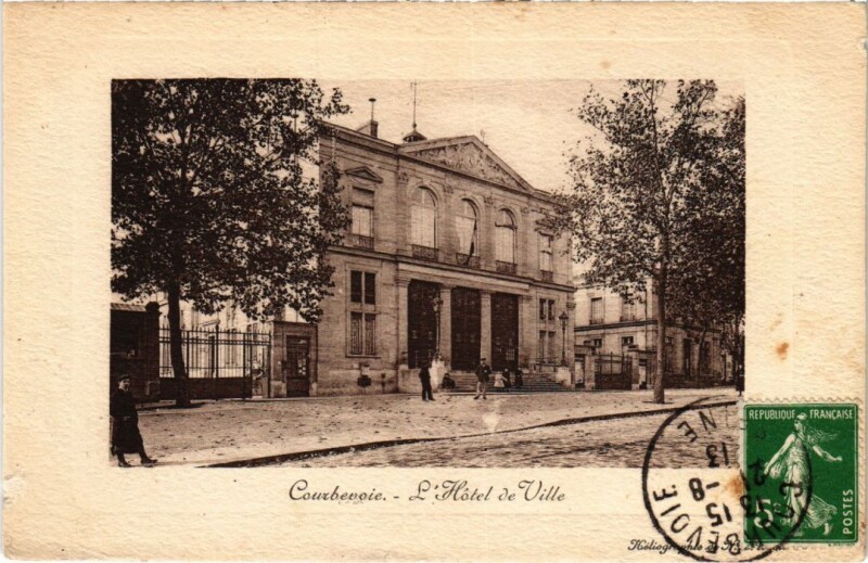 Carte postale ancienne Courbevoie Hotel de Ville à Courbevoie