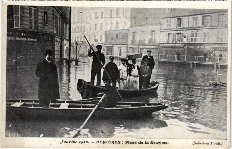 Carte postale ancienne Asnieres Place de la Station