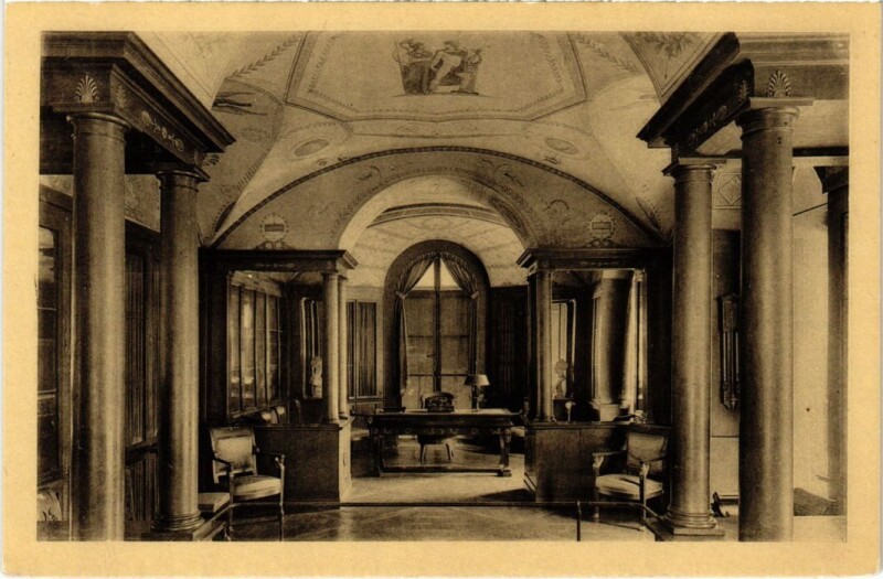 Carte postale ancienne Chateau de la Malmaison Bibliotheque de Napoleon