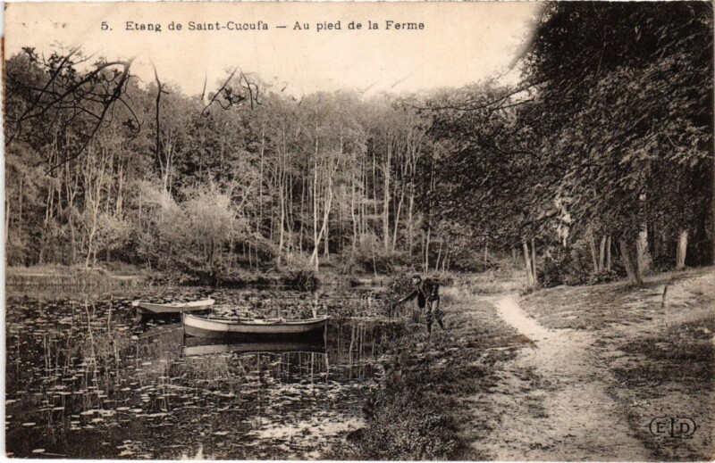 Carte postale ancienne Etang de Saint Cucufa Au pied de la Ferme