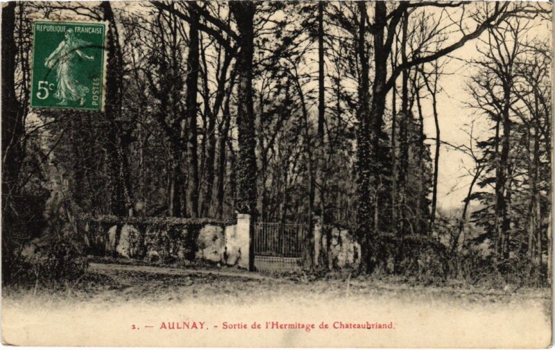 Carte postale ancienne Aulnay Sortie de l'Hermitage de Chateaubriand