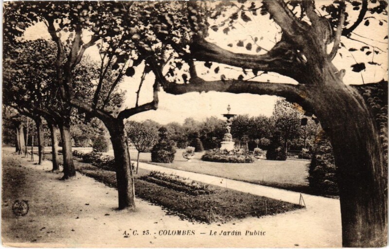 Carte postale ancienne Colombes Le Jardin Public à Colombes